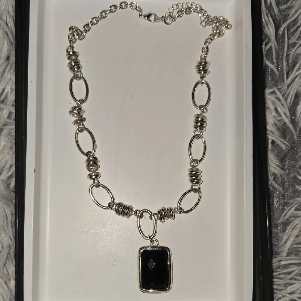 Chic Silver and Black Pendant Necklace